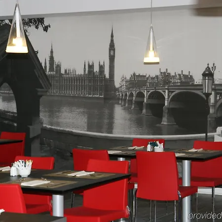 The Queens Gate Hotel 